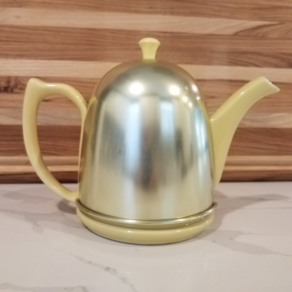Hallmark Kitchen Vintage Hall Yellow Teapot With Insulated Aluminum